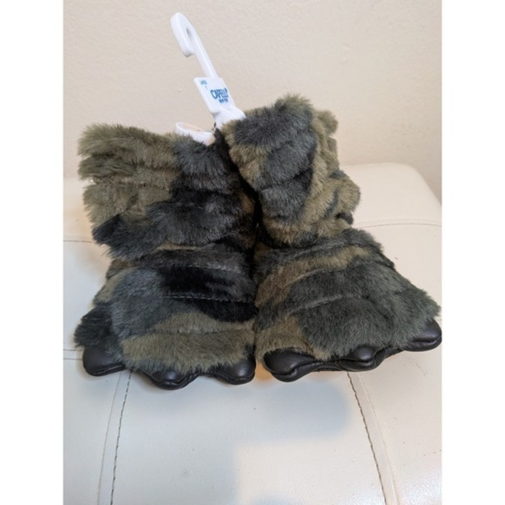 Capelli New York Kids Camo Faux Fur Boots Size Medium‎